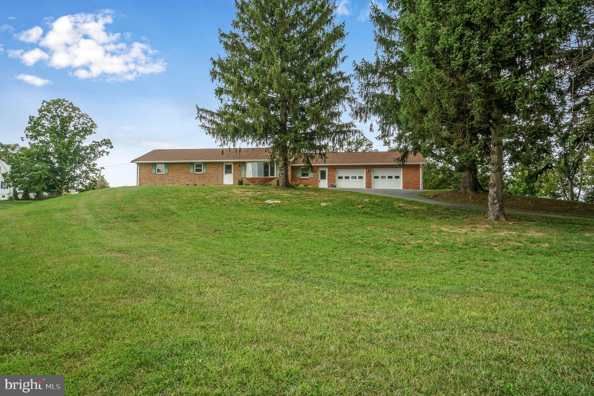 647 Alexander Spring Road Carlisle, PA 17015 - Photo 3 of 25 Gallery Image 3