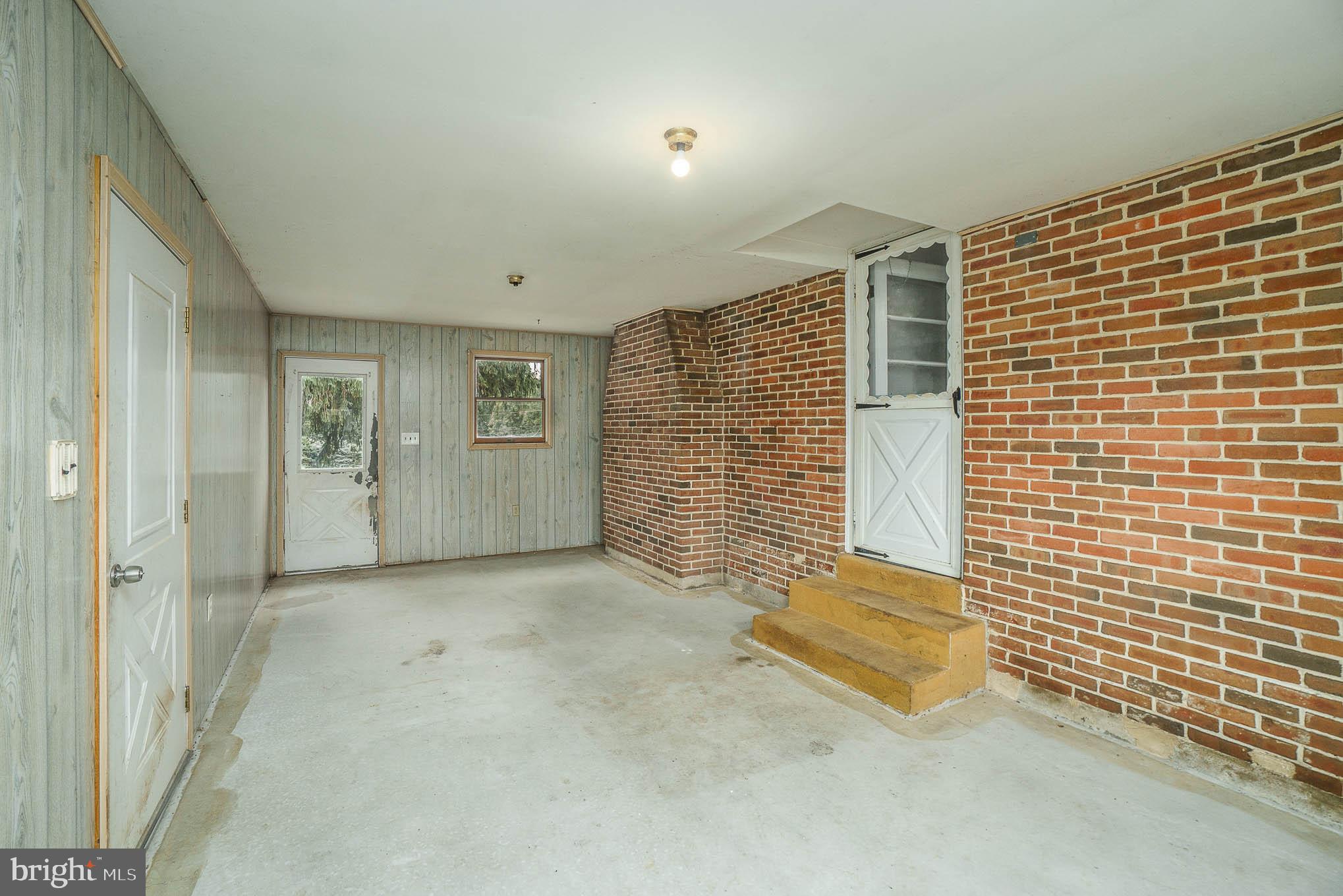 647 Alexander Spring Road Carlisle, PA 17015 - Photo 21 of 25 Gallery Image 21