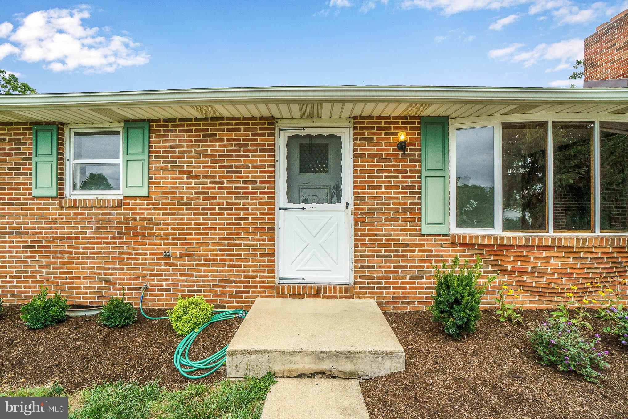 647 Alexander Spring Road Carlisle, PA 17015 - Photo 5 of 25 Gallery Image 5