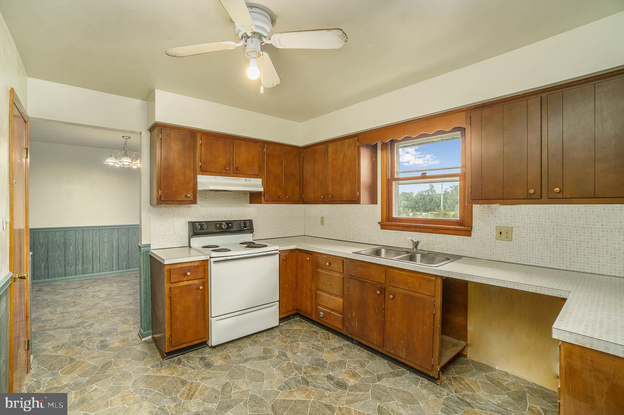 647 Alexander Spring Road Carlisle, PA 17015 - Photo 10 of 25 Gallery Image 10