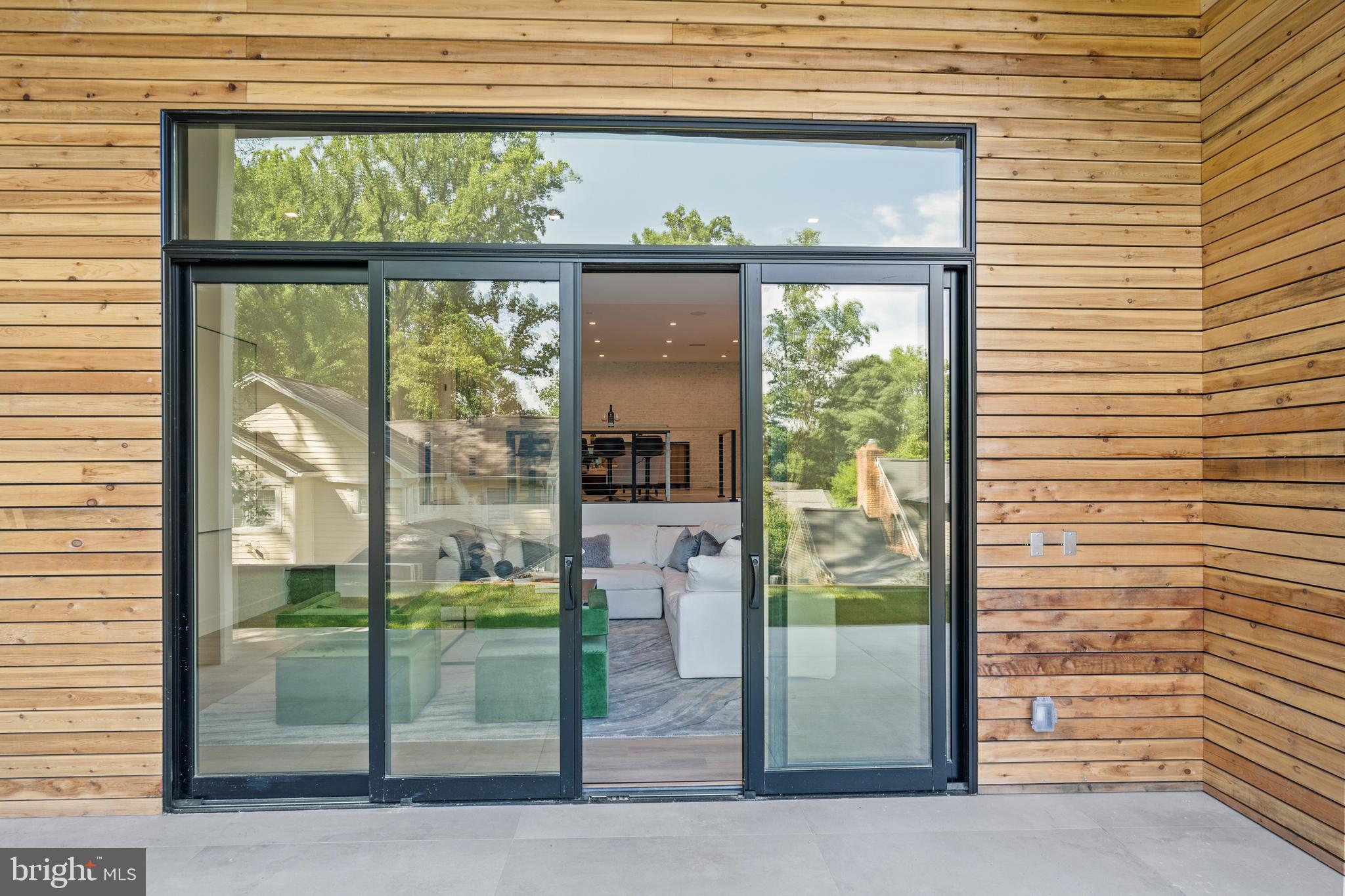 5208 Danbury Road Bethesda, MD 20814 - Photo 26 of 126