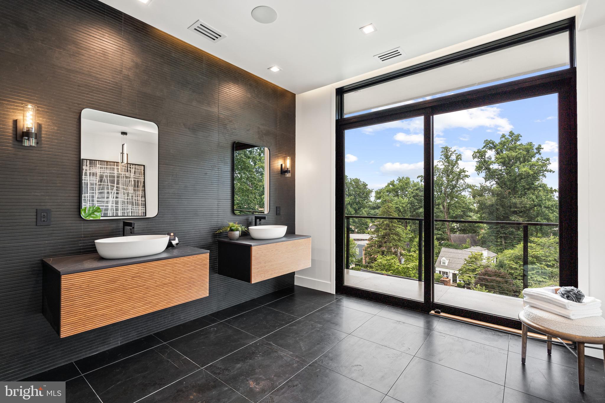 5208 Danbury Road Bethesda, MD 20814 - Photo 30 of 126