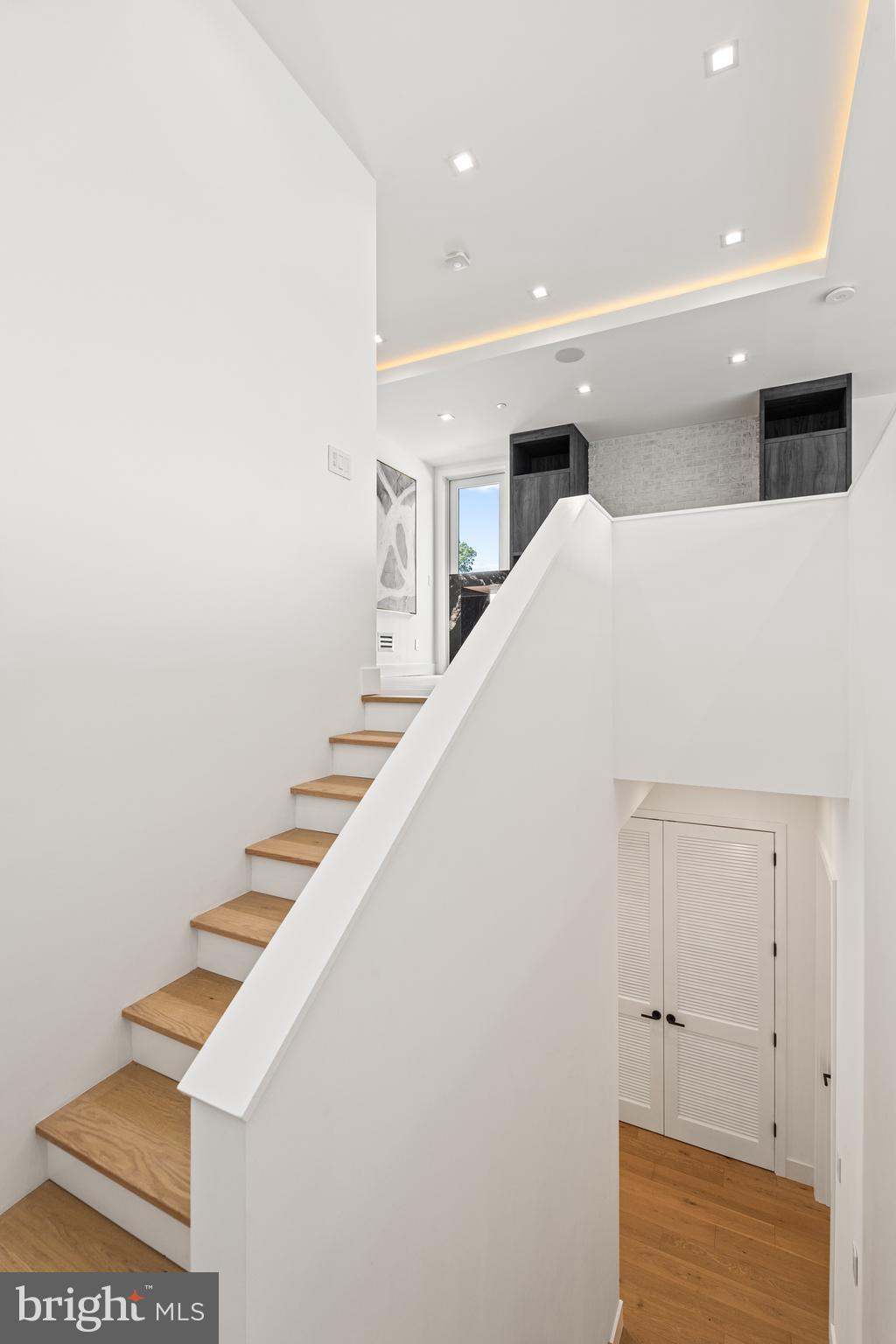 5208 Danbury Road Bethesda, MD 20814 - Photo 32 of 126