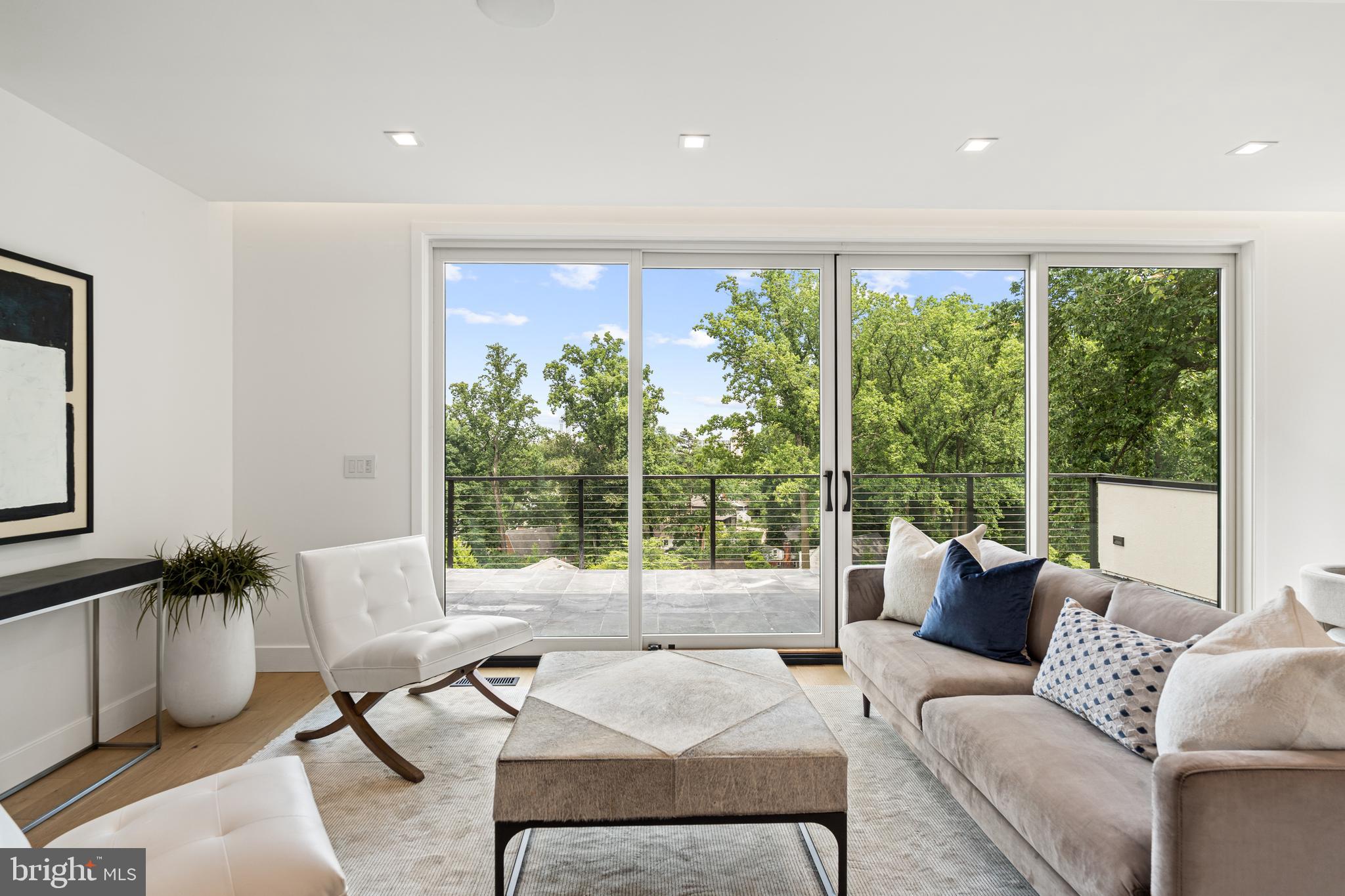 5208 Danbury Road Bethesda, MD 20814 - Photo 36 of 126