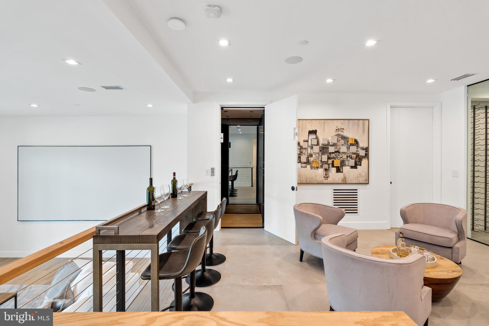 5208 Danbury Road Bethesda, MD 20814 - Photo 38 of 126