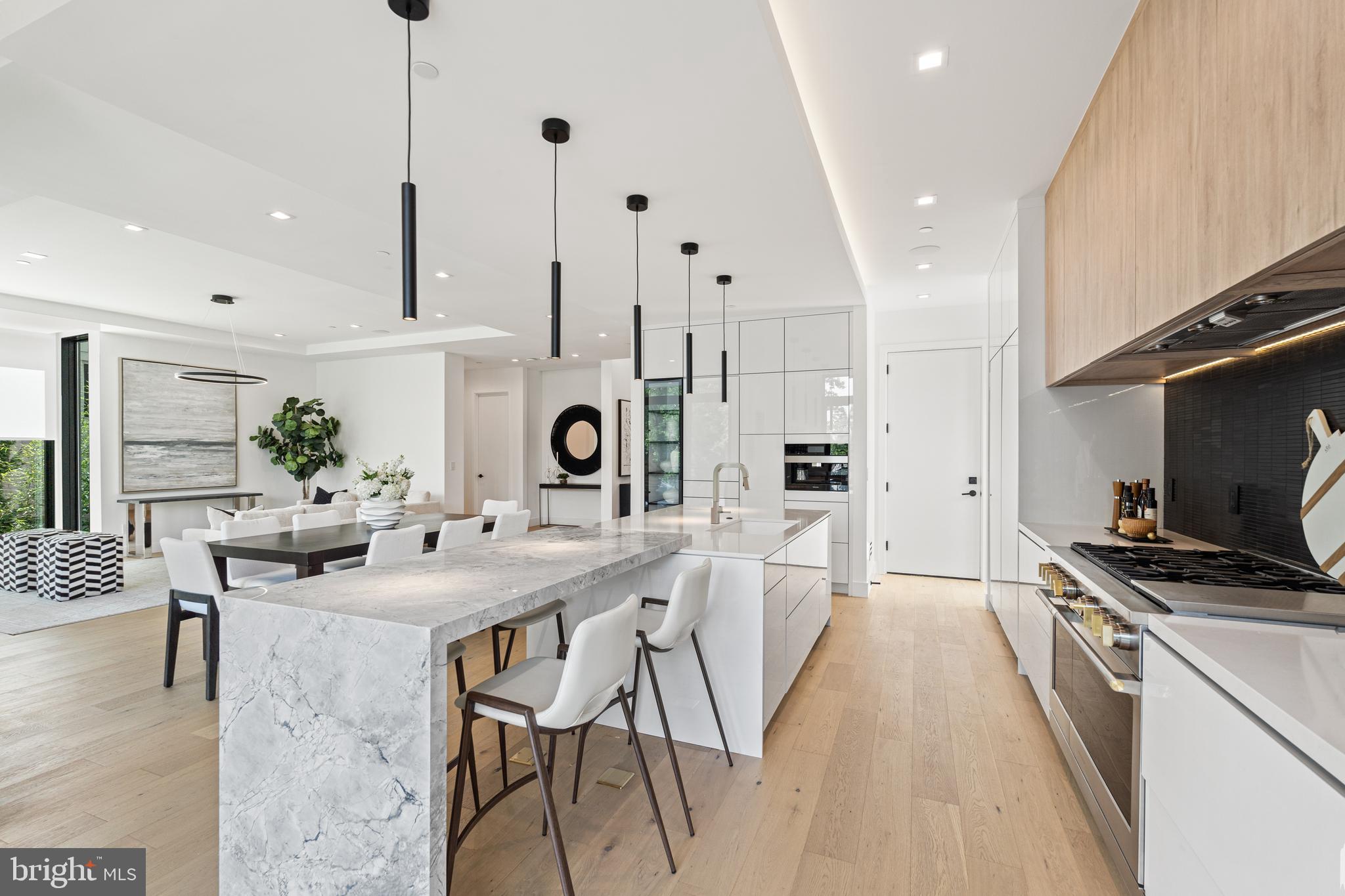 5208 Danbury Road Bethesda, MD 20814 - Photo 39 of 126