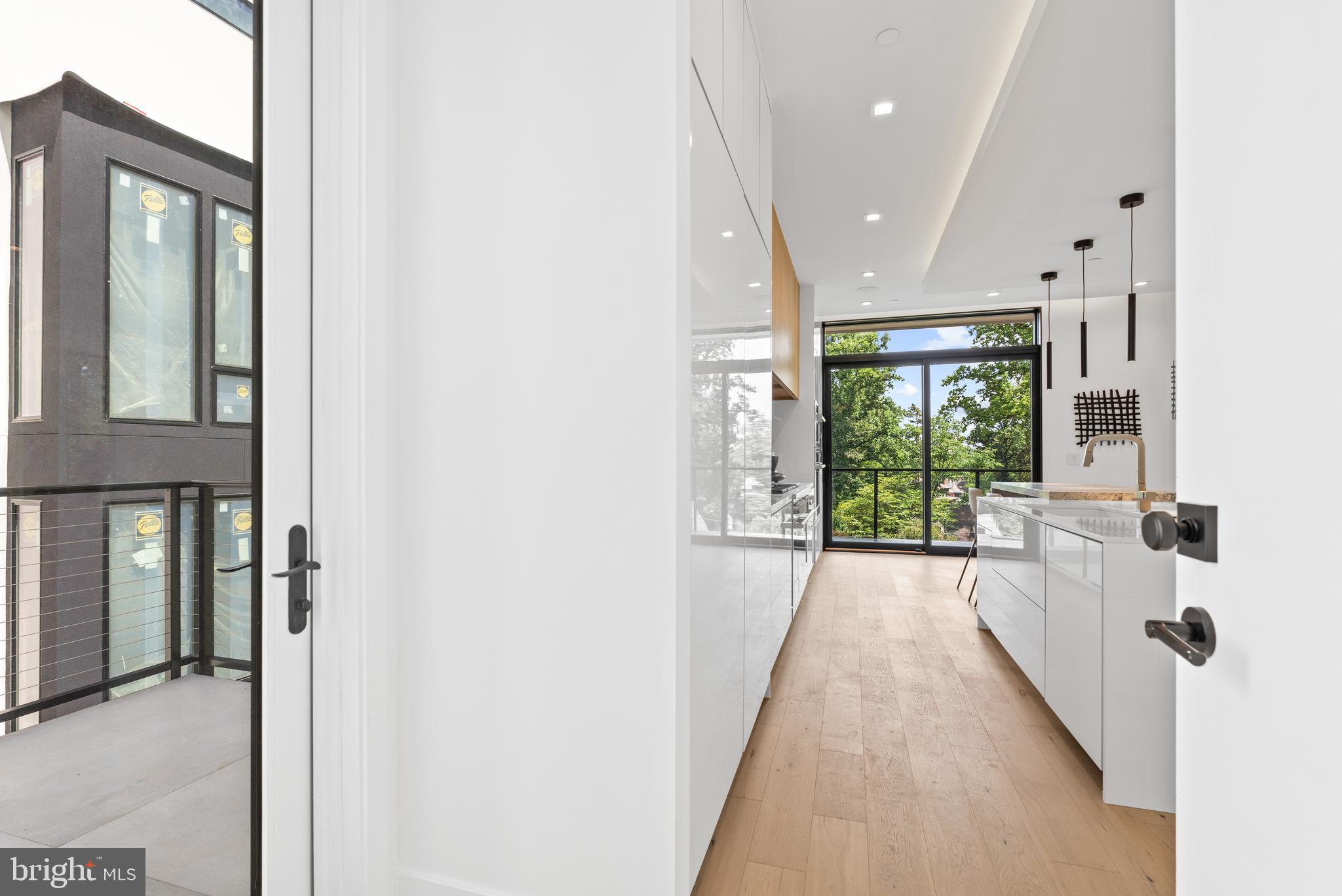 5208 Danbury Road Bethesda, MD 20814 - Photo 41 of 126