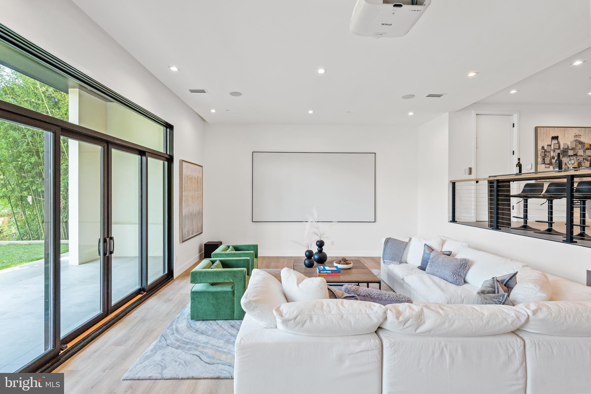 5208 Danbury Road Bethesda, MD 20814 - Photo 50 of 126