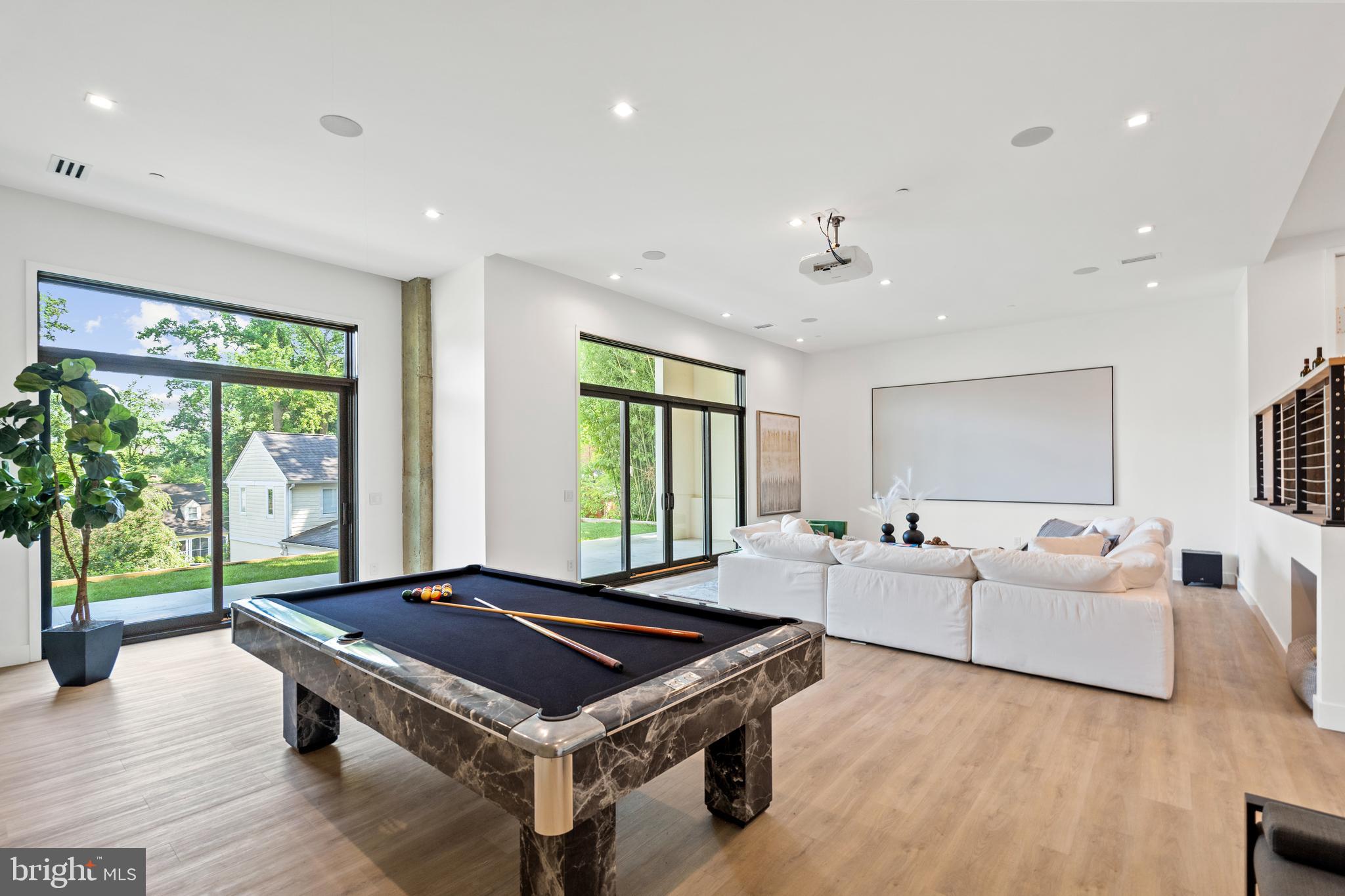 5208 Danbury Road Bethesda, MD 20814 - Photo 55 of 126