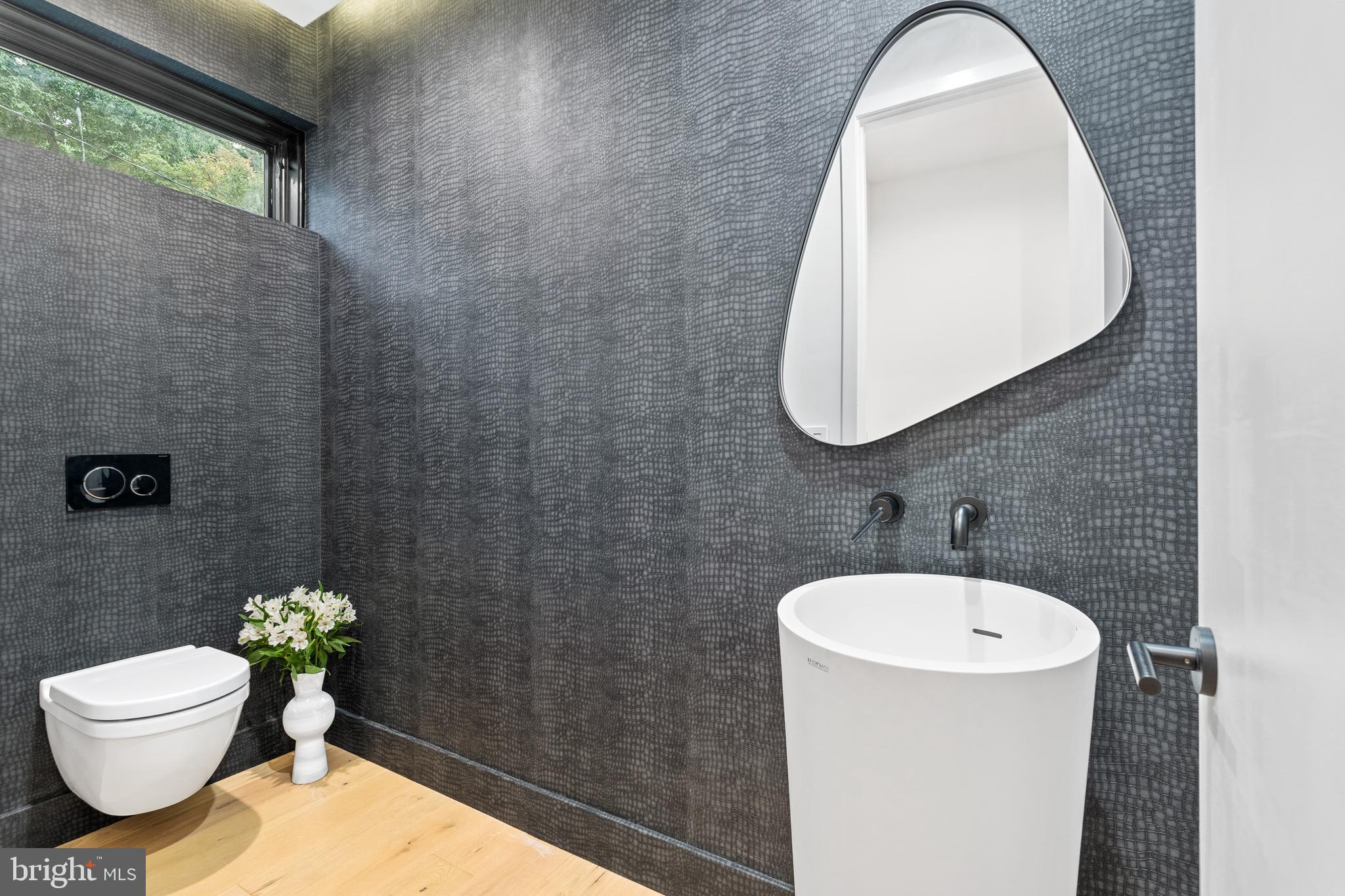 5208 Danbury Road Bethesda, MD 20814 - Photo 61 of 126