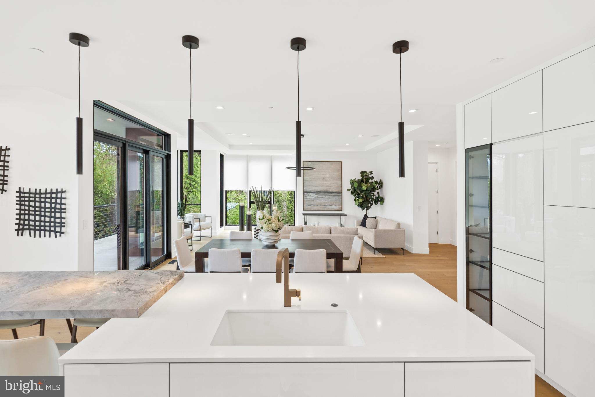 5208 Danbury Road Bethesda, MD 20814 - Photo 7 of 126