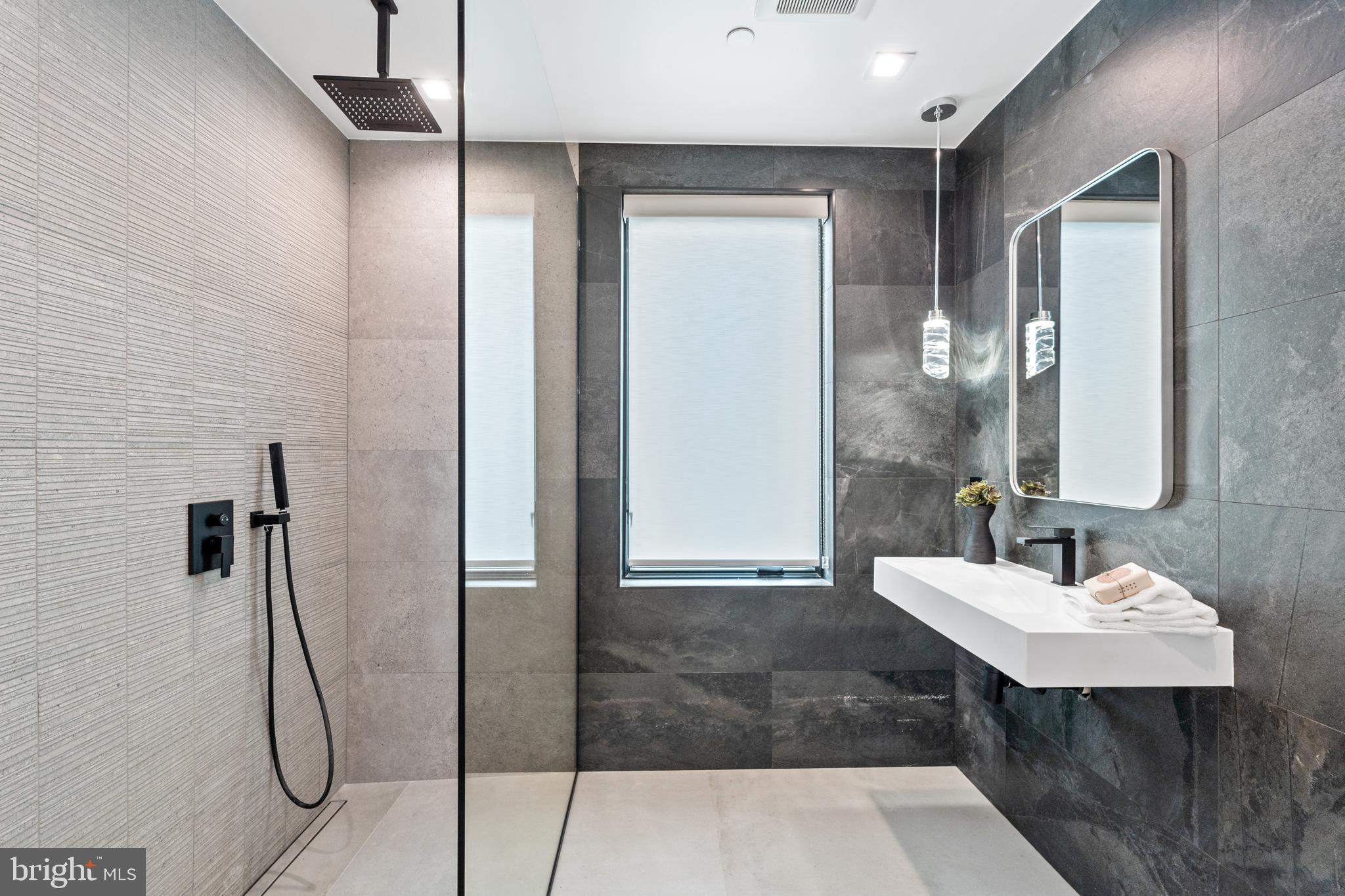 5208 Danbury Road Bethesda, MD 20814 - Photo 71 of 126