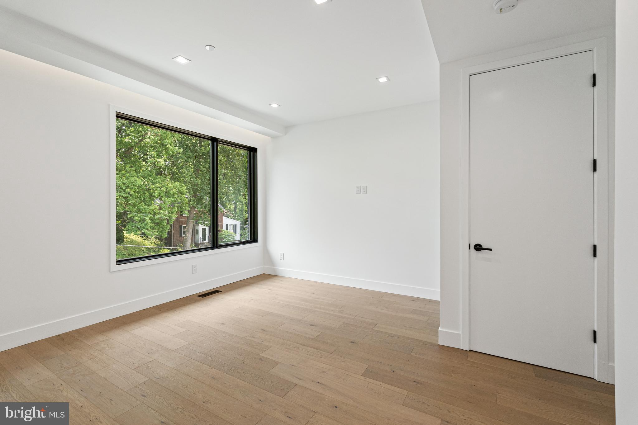 5208 Danbury Road Bethesda, MD 20814 - Photo 87 of 126