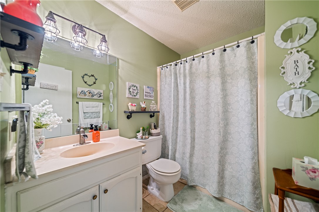 1818 Rodd Field Road, Unit I5 Corpus Christi, TX 78412 - Photo 13 of 21 Gallery Image 13