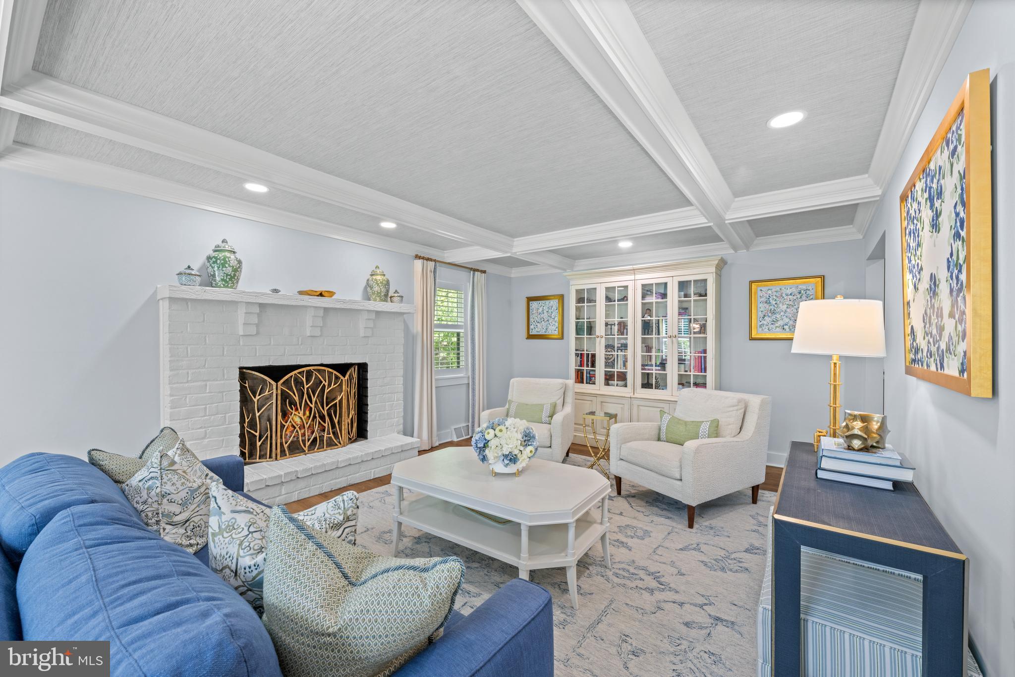 2031 White Horse Road Berwyn, PA 19312 - Photo 8 of 54 Living Room