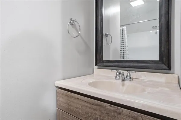 $199,000 | 218 East Kay Street, Lansing, KS 66043