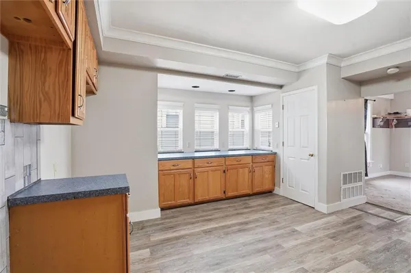 $199,000 | 218 East Kay Street, Lansing, KS 66043