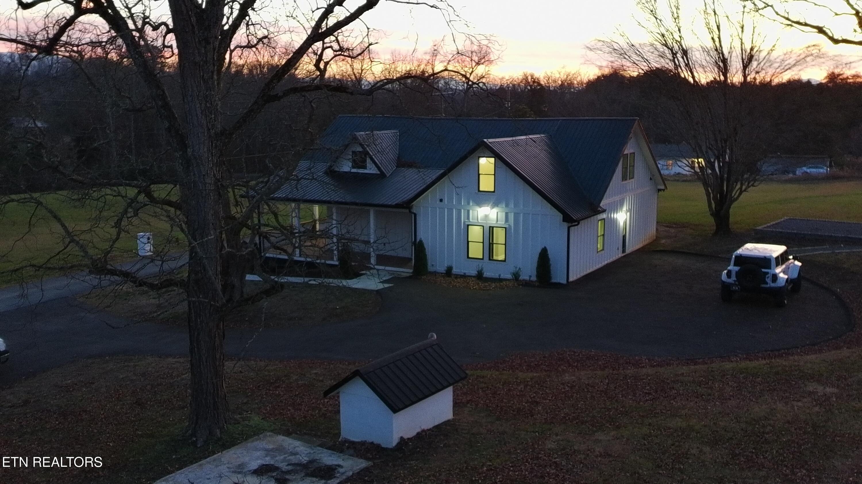 1545 Slover Springs Road Dandridge, TN 37725 - Photo 50 of 55 Back