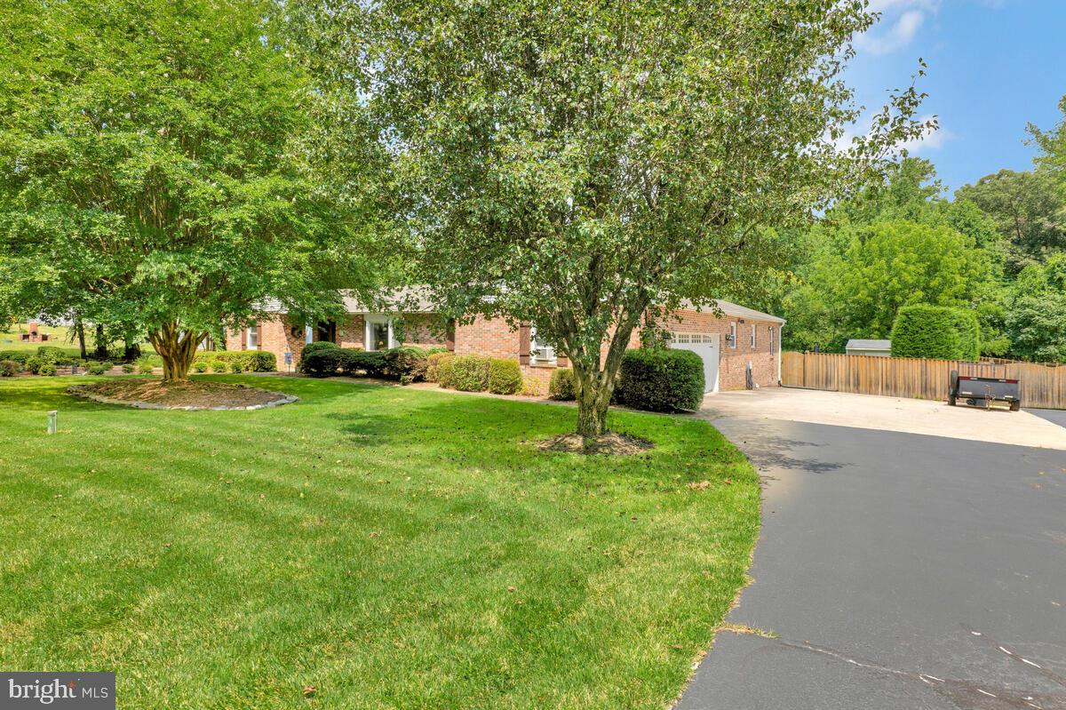 9580 Howes Road Dunkirk, MD 20754 - Photo 6 of 51 paved driveway