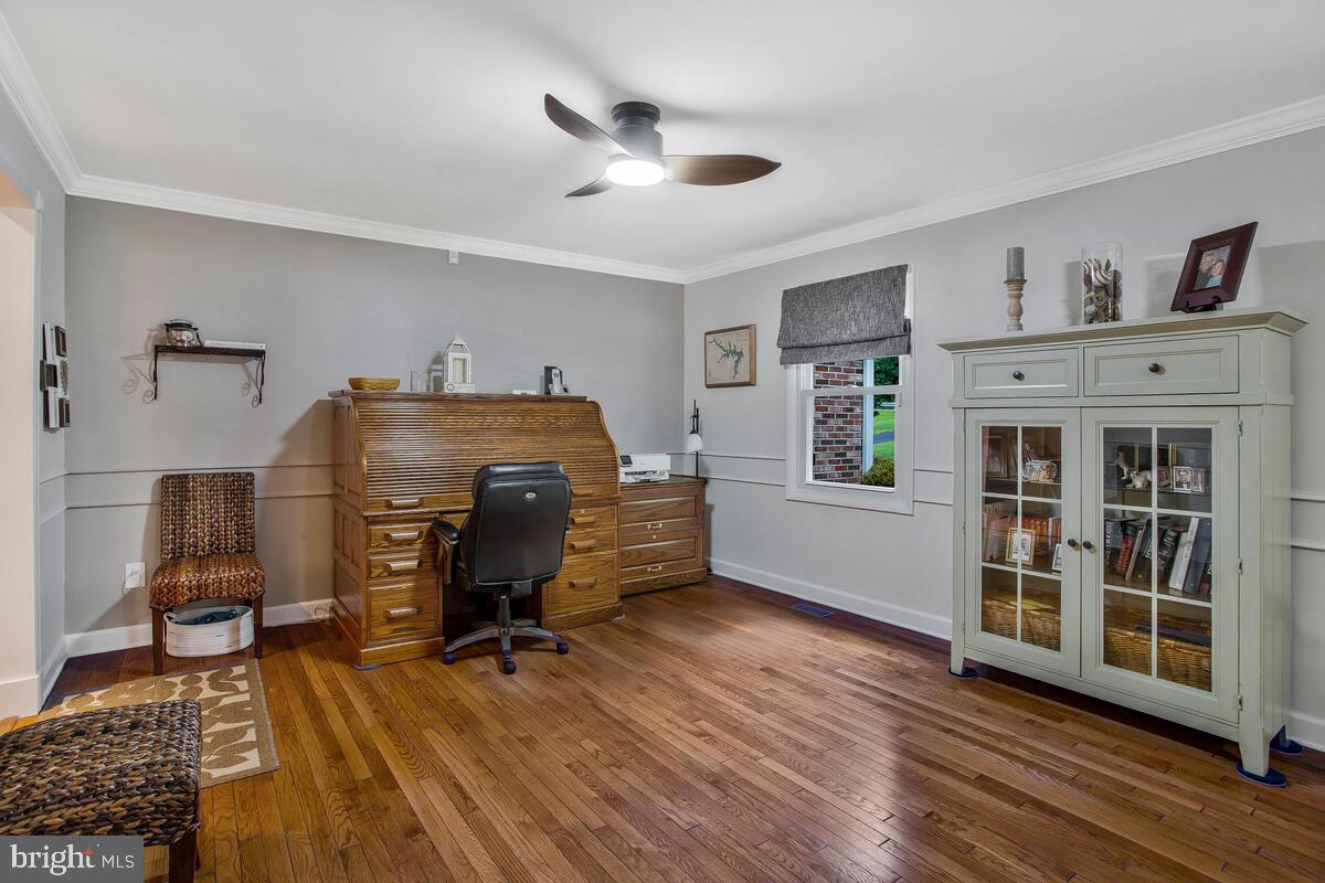 9580 Howes Road Dunkirk, MD 20754 - Photo 10 of 51 family room
