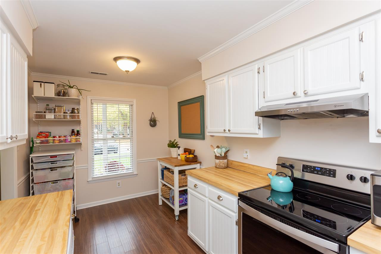 210 Bracken Court Raleigh, NC 27615 - Photo 12 of 26 Photo 12