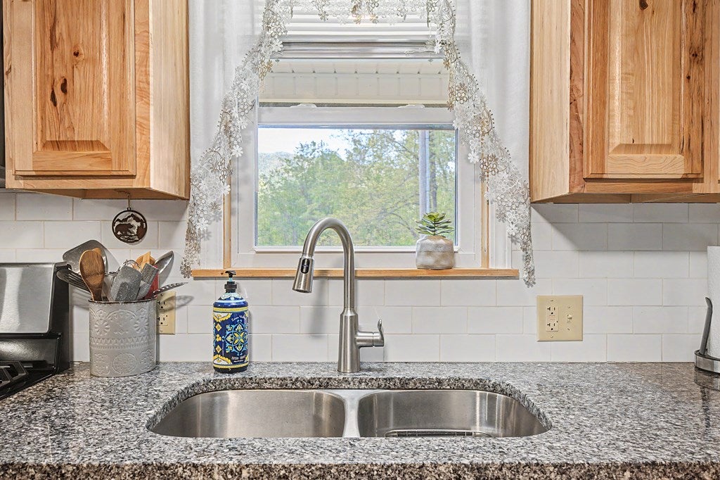805 Sunset River Road Ceres, VA 24318 - Photo 35 of 77 Gallery Image 35