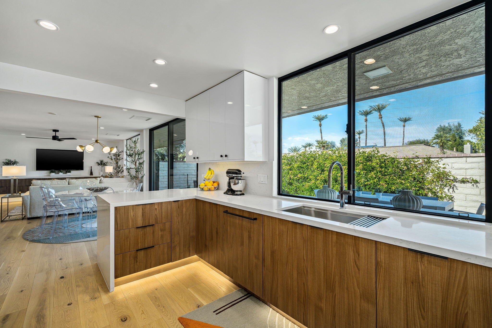 1 Cornell Drive Rancho Mirage, CA 92270 - Photo 11 of 46 Kitchen Looking into Family Room