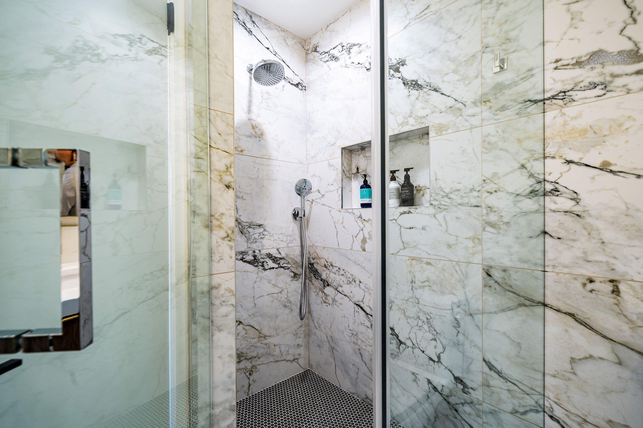 1 Cornell Drive Rancho Mirage, CA 92270 - Photo 16 of 46 Powder Room Shower