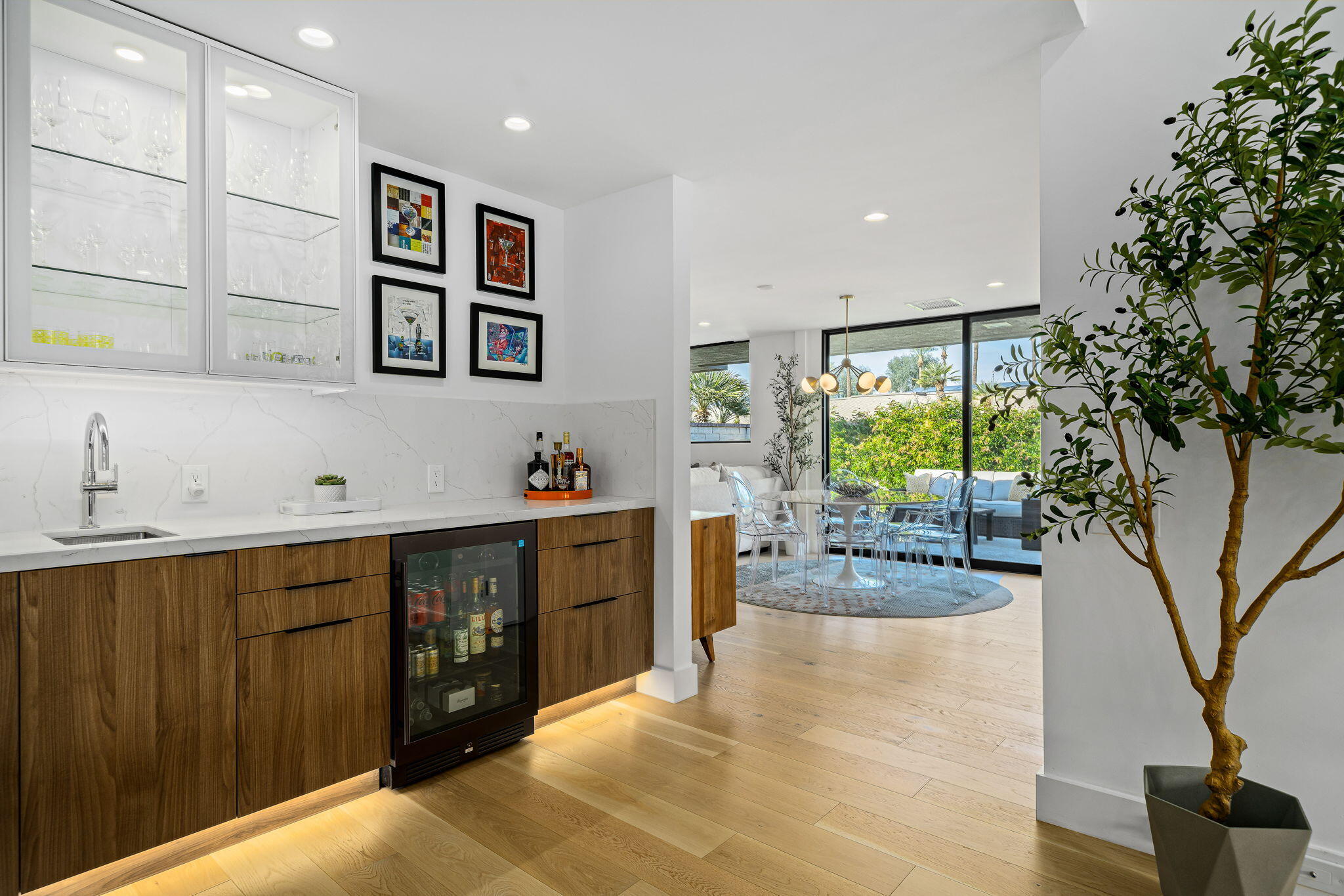 1 Cornell Drive Rancho Mirage, CA 92270 - Photo 6 of 46 Walk Up Bar