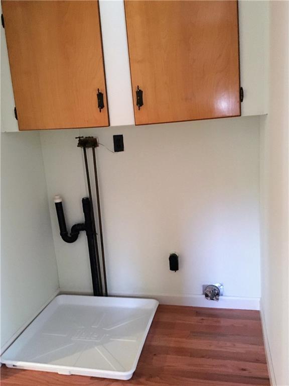121 Top Hat Road Hanover, ME 04237 - Photo 15 of 28 Washer/Dryer area