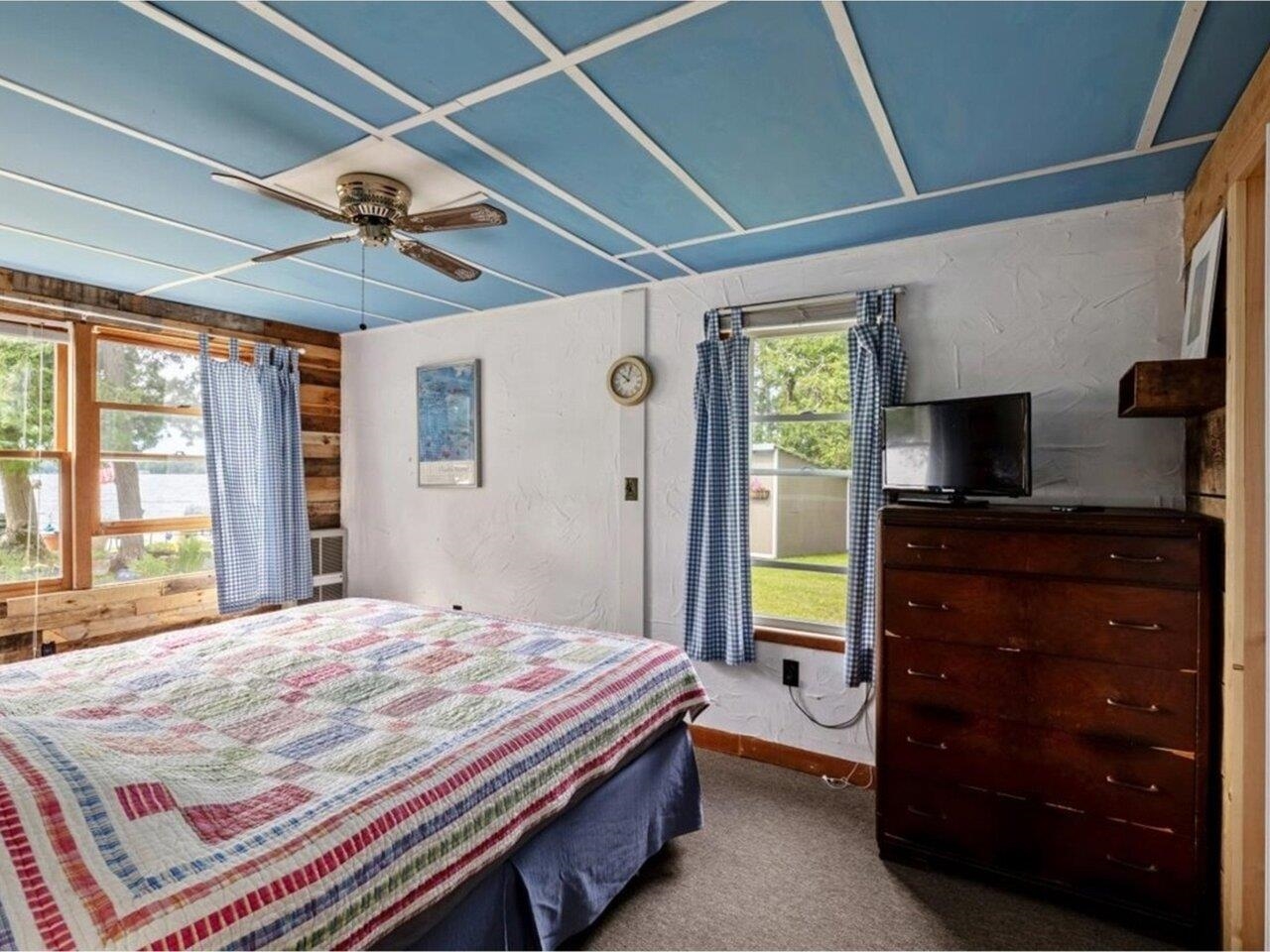 131 Shore Road Franklin, VT 05457 - Photo 8 of 40 Gallery Image 8
