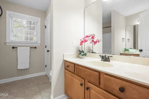 $499,900 | 25 Chaucer Court East, Zebulon, NC 27597