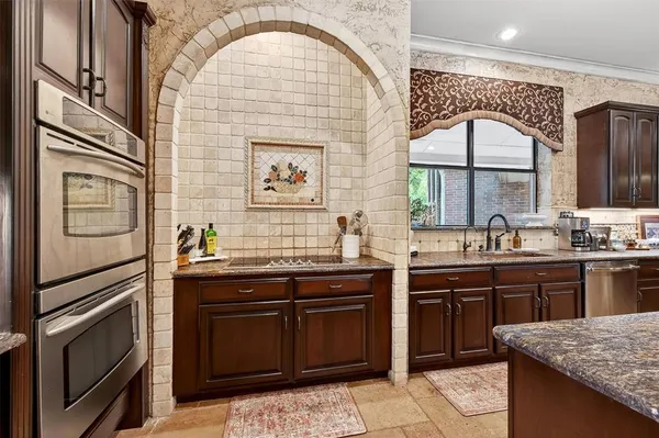 $1,450,000 | 215 Hiland Acres Circle, Pottsboro, TX 75076