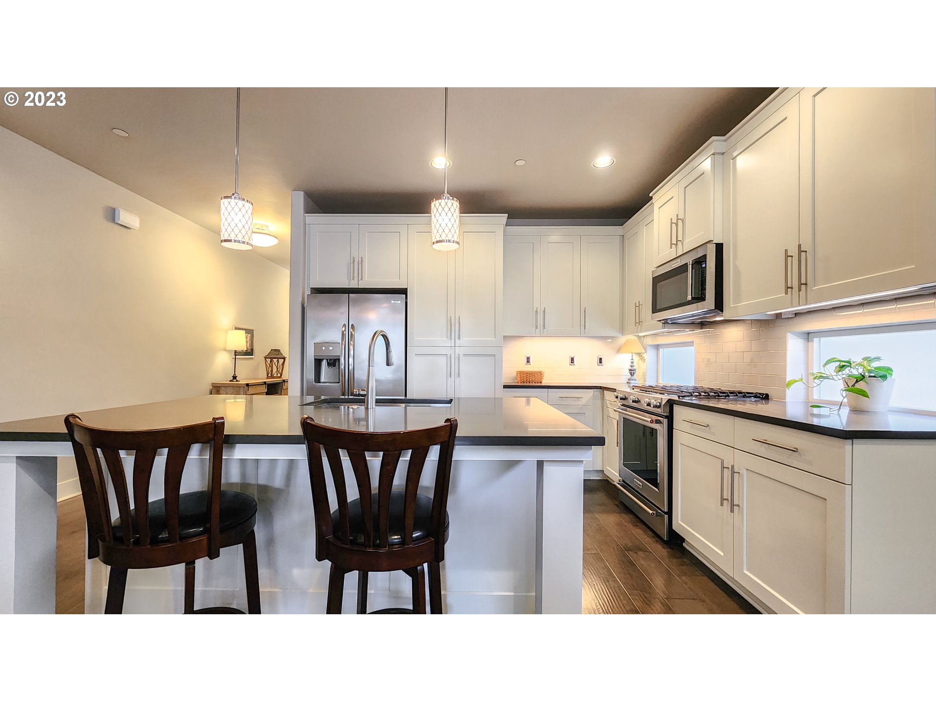 7545 Southwest Honor Loop Wilsonville, OR 97070 - Photo 8 of 46 Kitchen