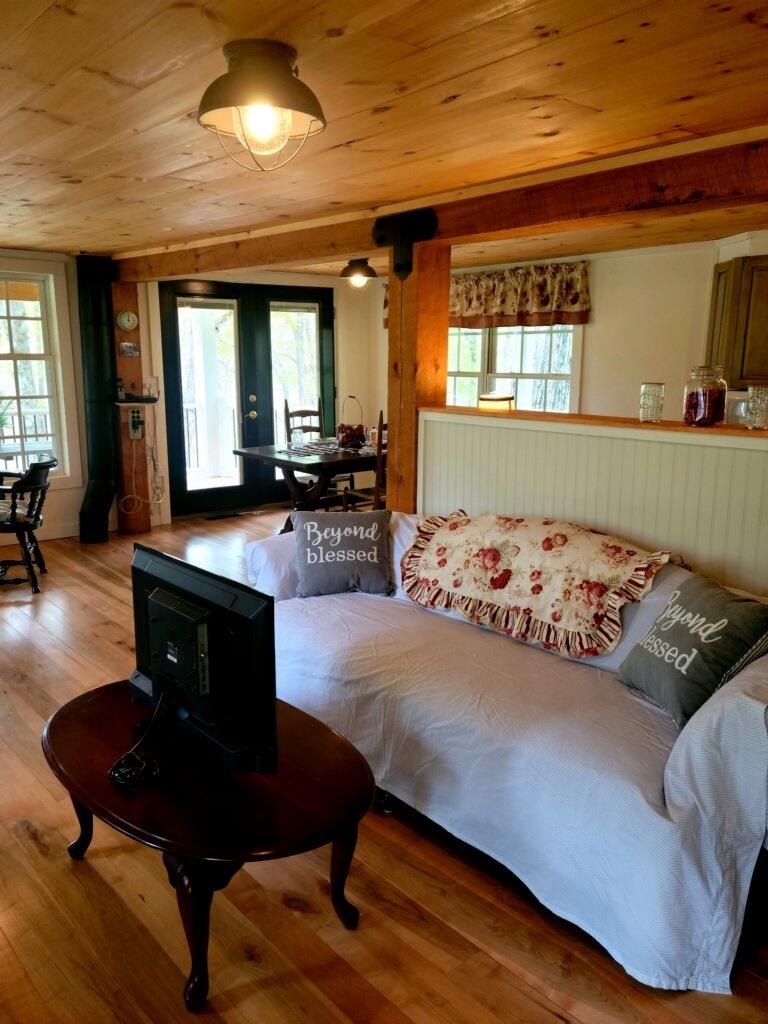 3263 River Road Arlington, VT 05250 - Photo 11 of 26 Gallery Image 11