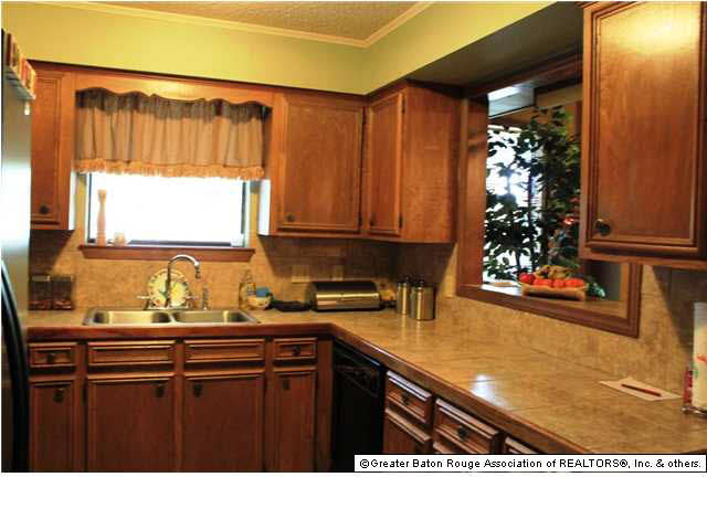 8163 Baringer Road Baton Rouge, LA 70817 - Photo 6 of 13 Gallery Image 6