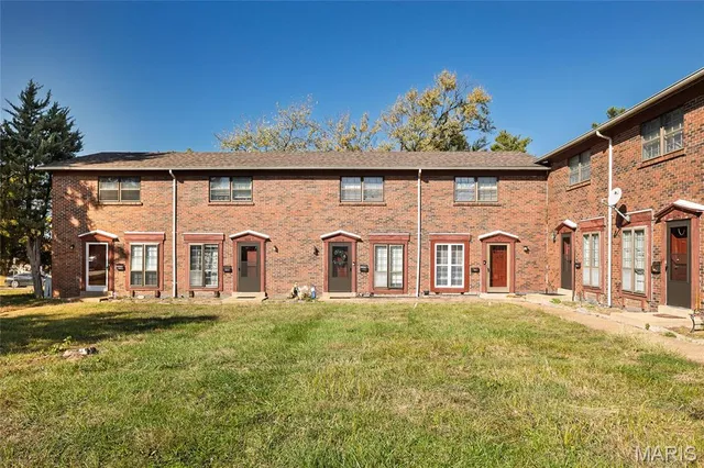 $5,280,000 | 7300 North Hanley Road, Hazelwood, MO 63042
