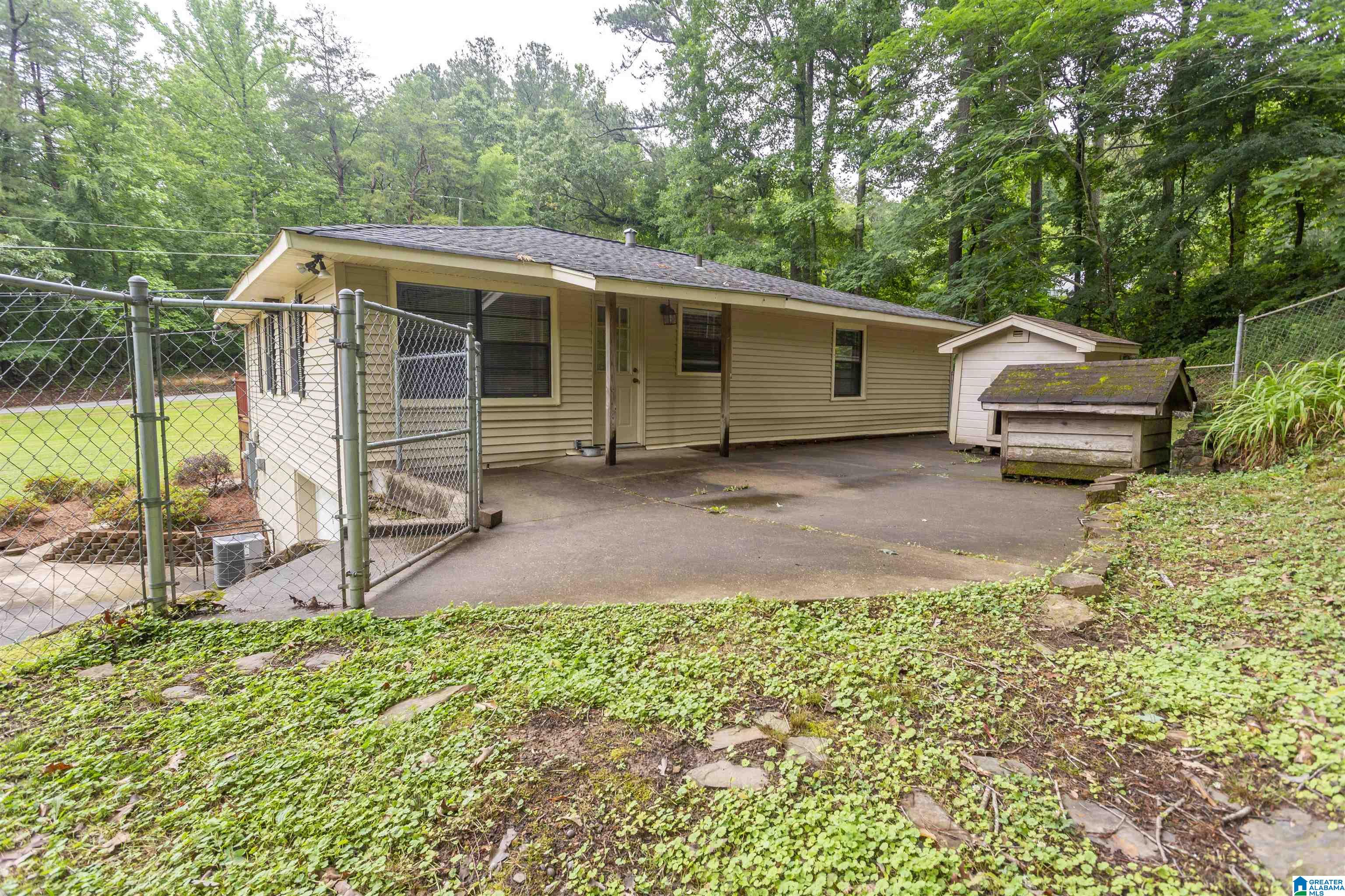 5813 Amber Hills Road Birmingham, AL 35210 - Photo 4 of 24