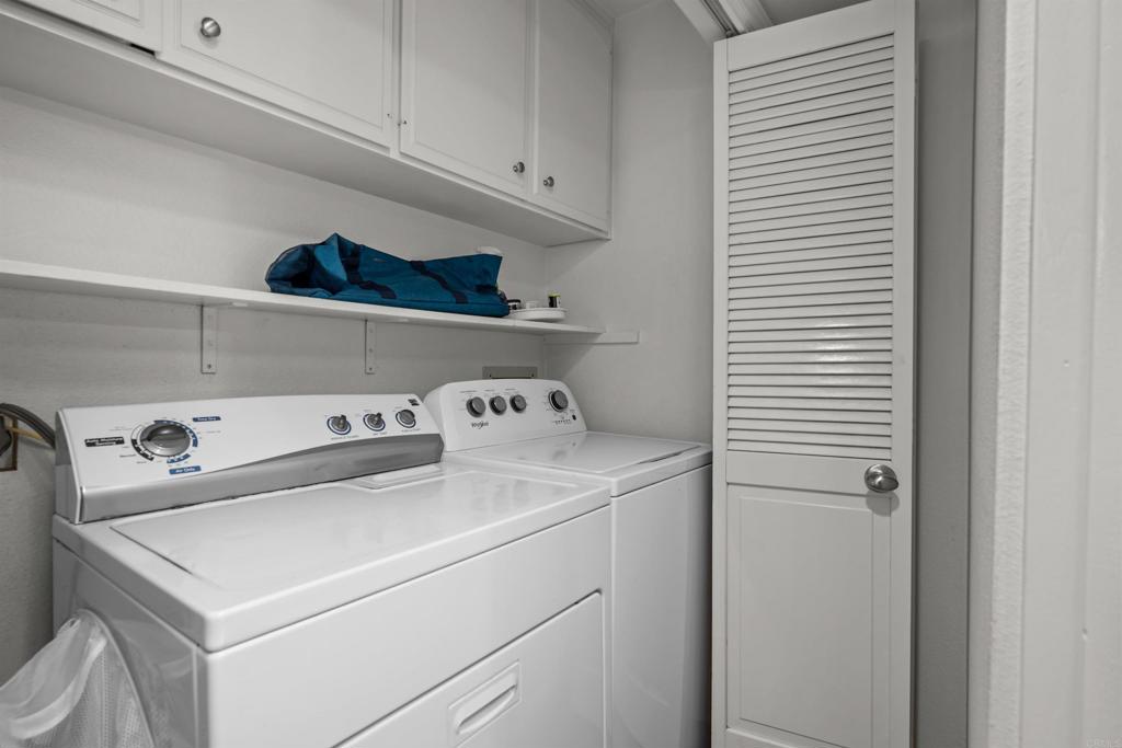 368 Hemlock Avenue Carlsbad, CA 92008 - Photo 17 of 32 a utility room with dryer and washer