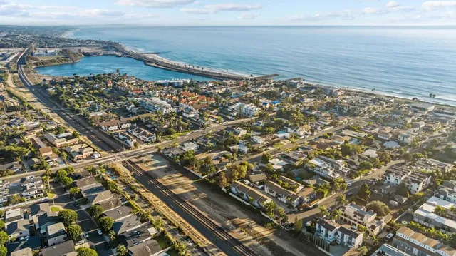 $1,200,000 | 368 Hemlock Avenue, Carlsbad, CA 92008