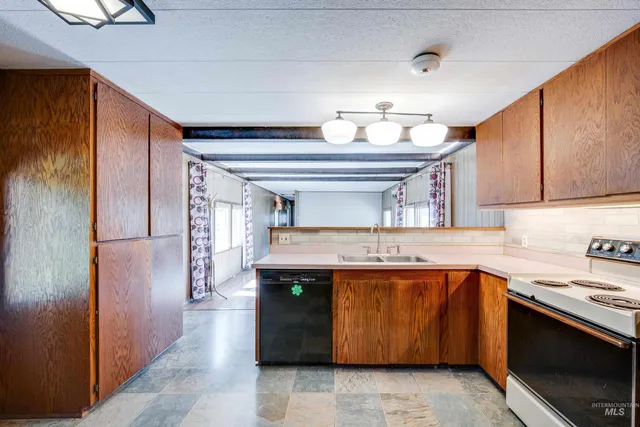 $59,000 | 605 Northwest Fisk Street, Unit 42, Pullman, WA 99163