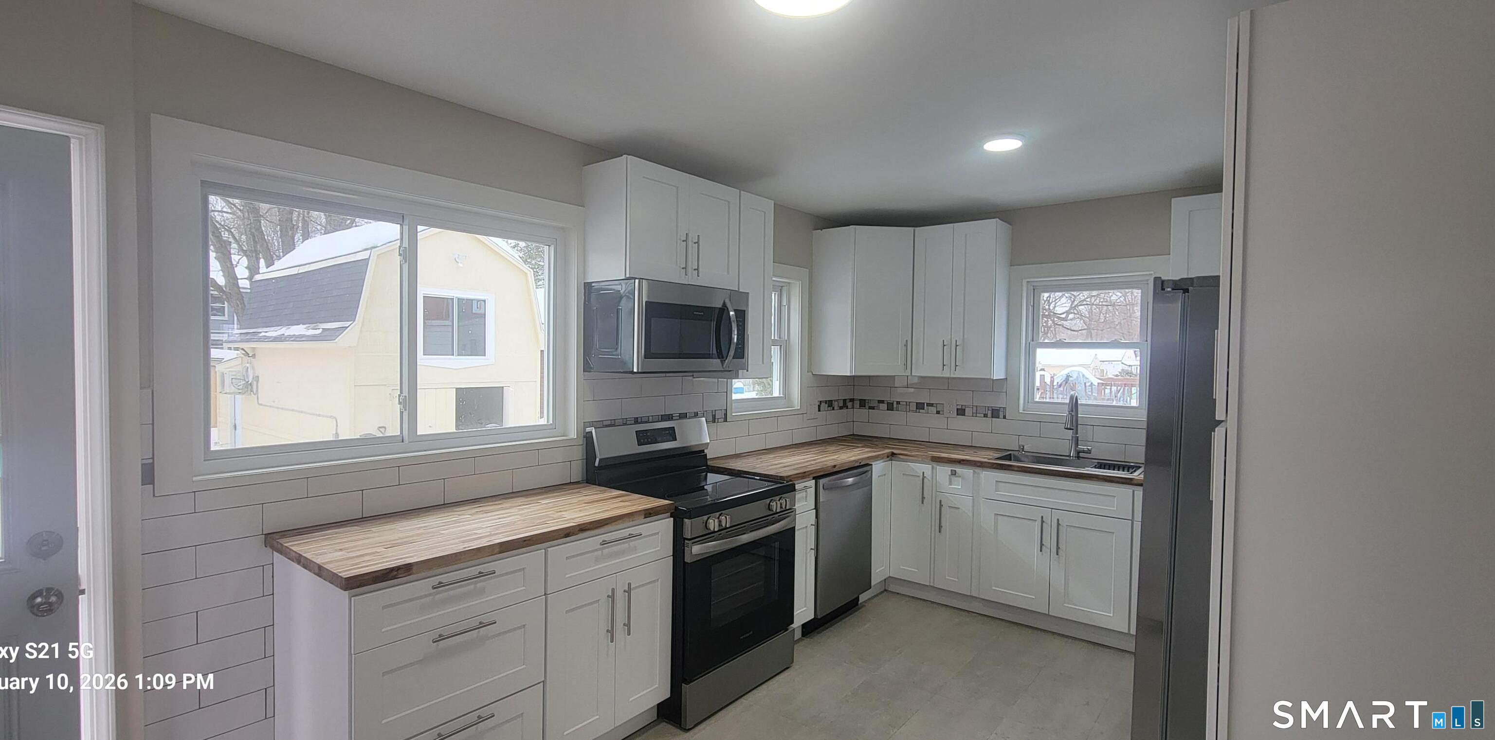 117 State Avenue Killingly, CT 06241 - Photo 8 of 30