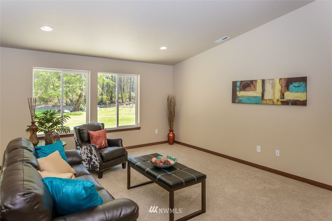 4191 East McReavy Road Union, WA 98592 - Photo 9 of 25 Gallery Image 9