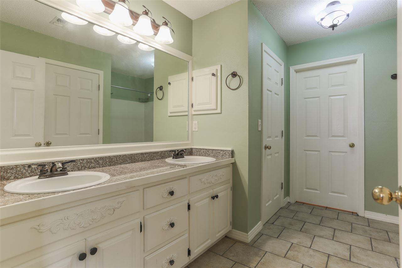 5534 Berrybrook Circle Pace, FL 32571 - Photo 29 of 46