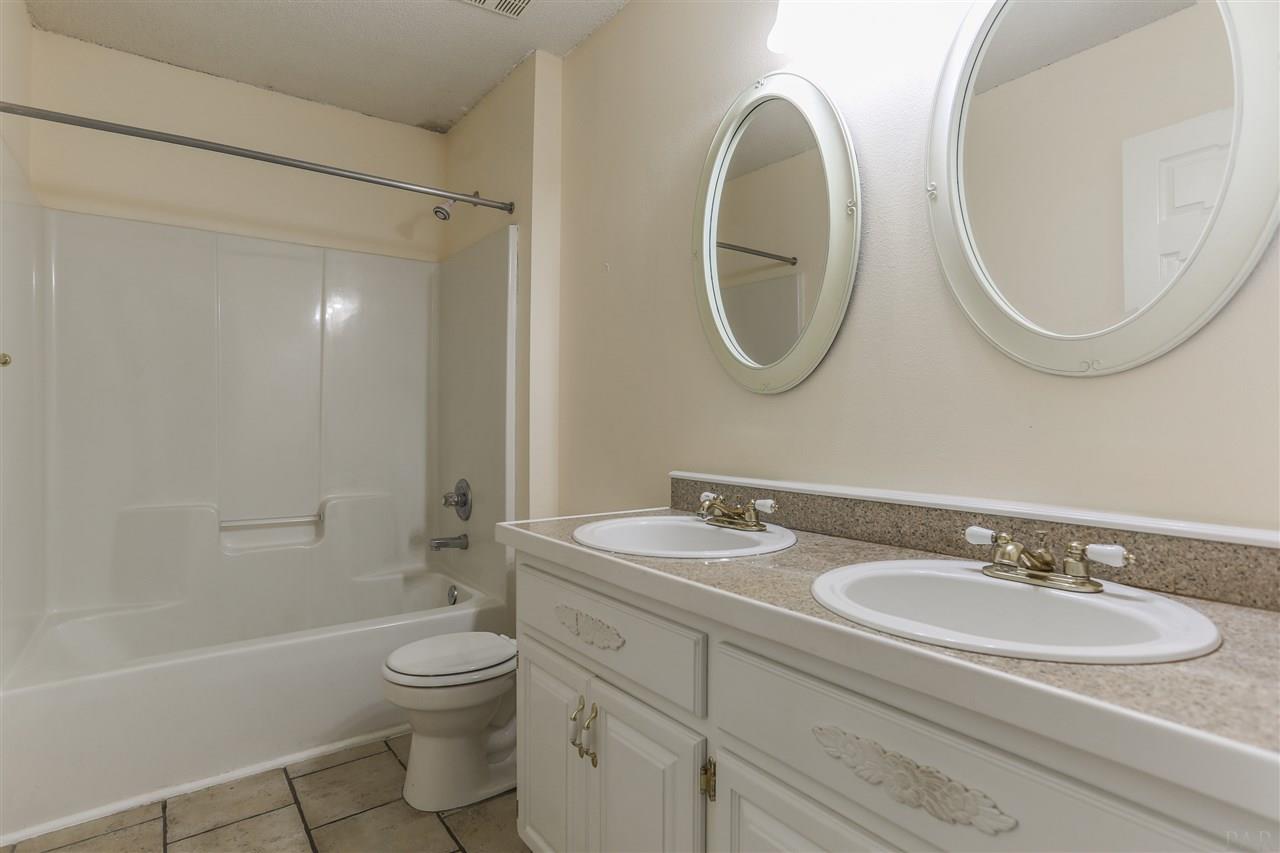 5534 Berrybrook Circle Pace, FL 32571 - Photo 34 of 46