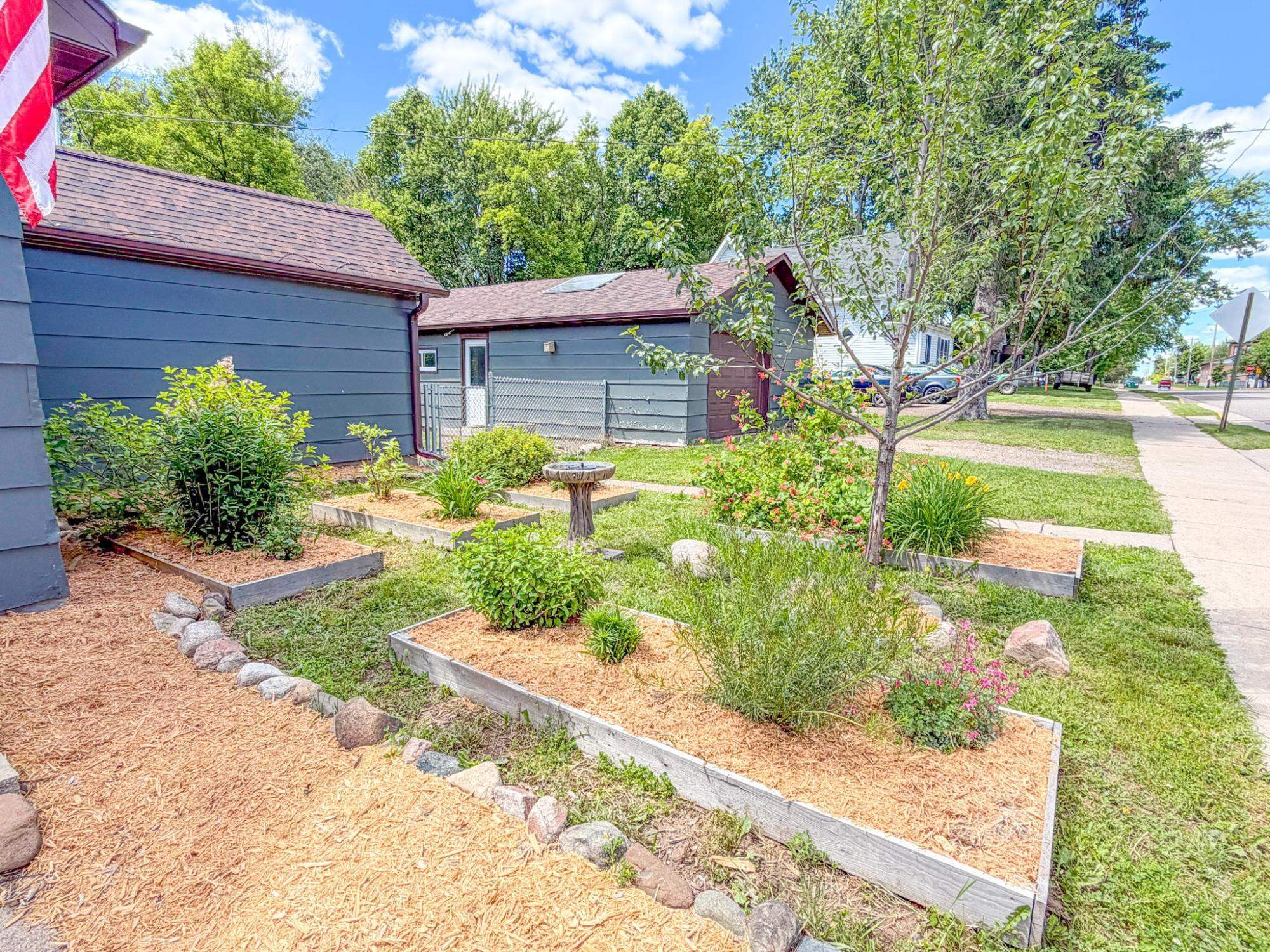 684 Beebe Street Phillips, WI 54555 - Photo 3 of 42