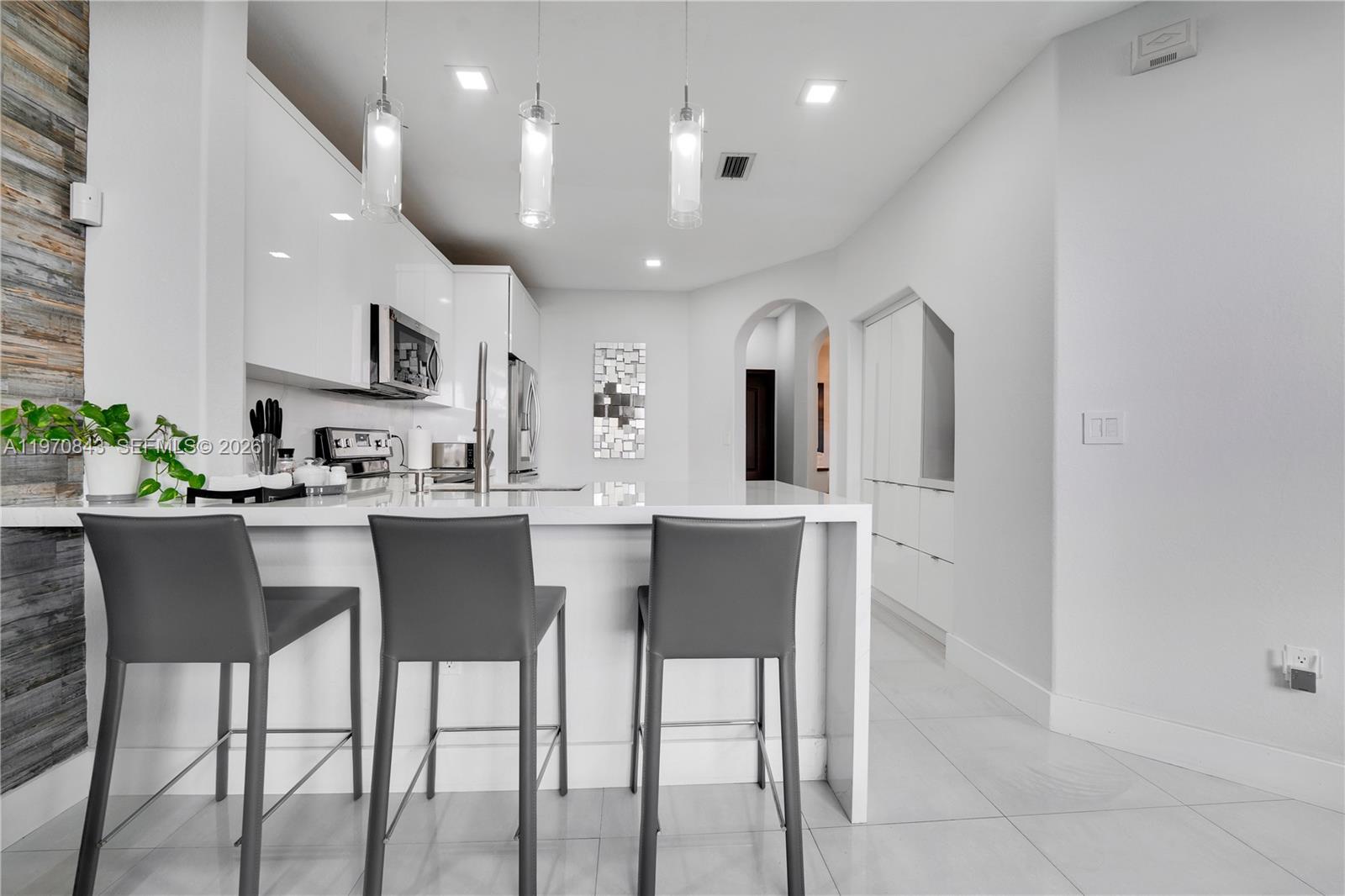 11261 Northwest 55th Lane Doral, FL 33178 - Photo 11 of 31