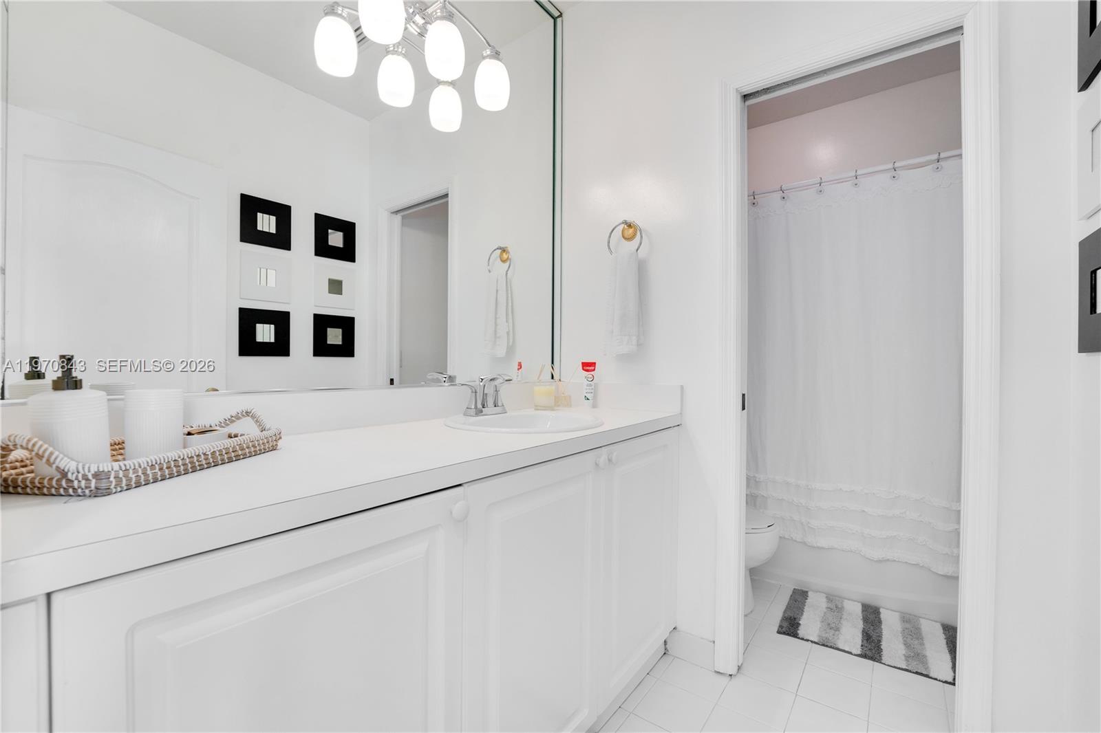 11261 Northwest 55th Lane Doral, FL 33178 - Photo 17 of 31