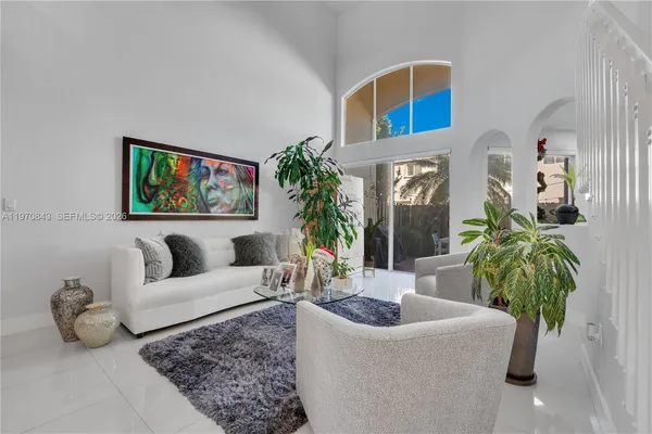 $4,600 | 11261 Northwest 55th Lane, Doral, FL 33178