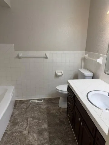 $129,500 | 100 North Lincoln Street, Erie, KS 66733